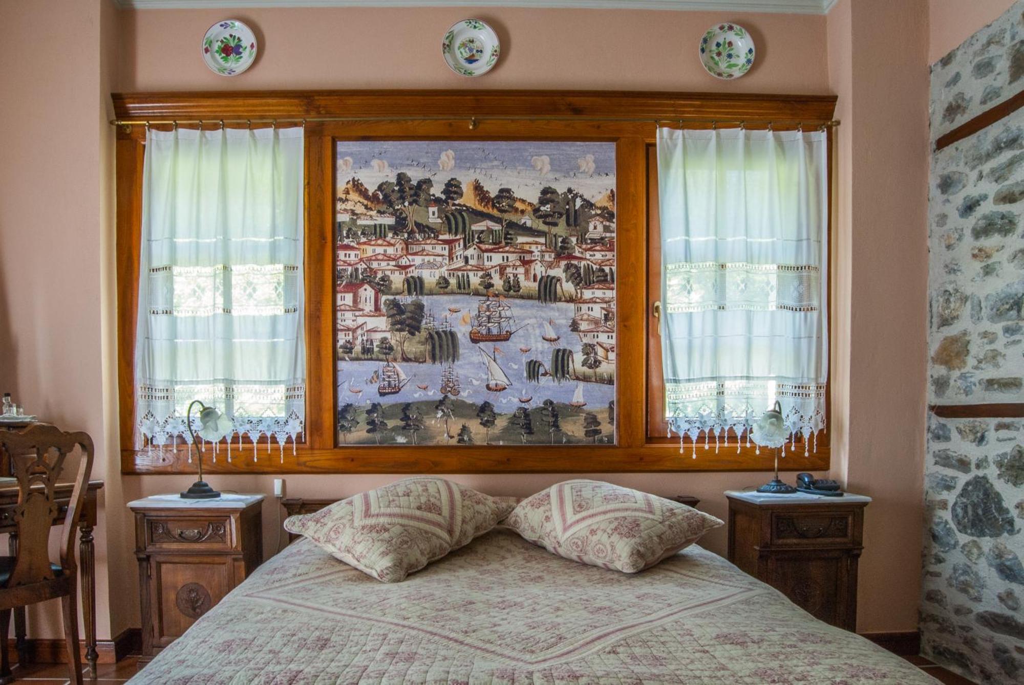 Viraggas Traditional Hotel Vrastama Room photo